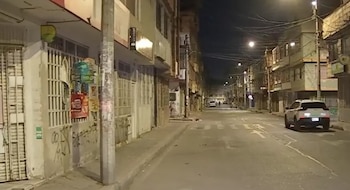 El propietario del local reaccionó con un arma de fuego ante la presencia de los asaltantes - crédito Captura video CityTV