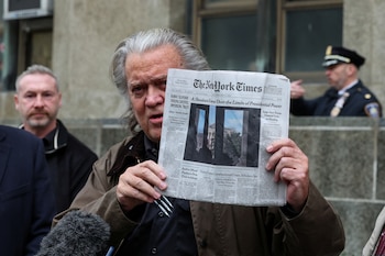 Steve Bannon, personaje emblemático de este tiempo: el libro de Luis Ignacio García reflexiona sobre las estrategias discursivas de las nuevas corrientes de ultraderecha (Foto: REUTERS/Brendan McDermid)
