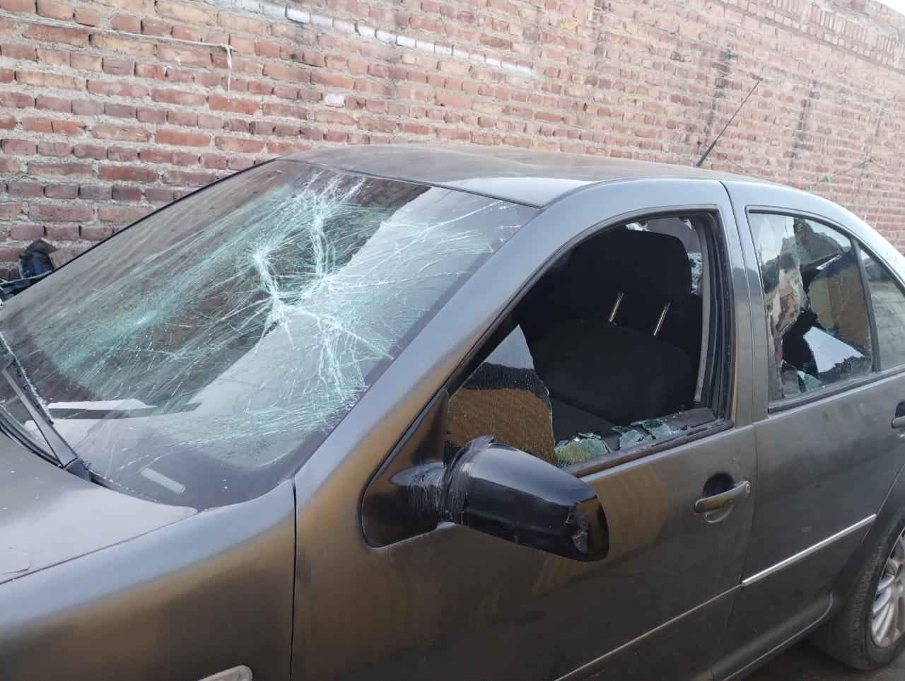 rompió los vidrios del auto y después baleó la casa de su ex chubut (Foto: Gentiliza Diario Jornada)