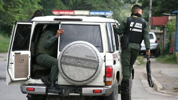 La GNB cumple función policial