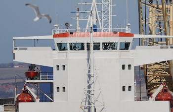 El Baltic Leader está operativo desde 2000 y al momento de ser embargado transportaba vehículos (Reuters)