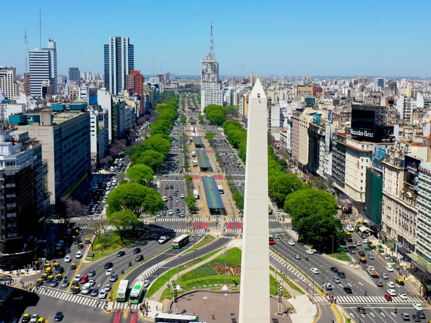 Durante el 24 y 25 de diciembre, hospitales, transporte, recolección de residuos y organismos públicos de la Ciudad Autónoma de Buenos Aires modificarán sus horarios y modalidades de atención