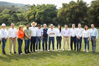 El gobernador Carlos Amaya anunció