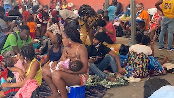 Cientos de migrantes haitianos que