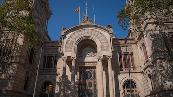 El jurado declara no culpable al acusado de matar a puñaladas a su vecino en Barcelona en 2019