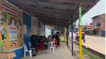 Profesoras en Ucayali atienden en