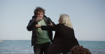 Malaka se mete en el