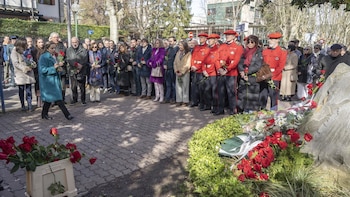 Familiares, partidos e instituciones recuerdan