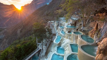 Qué tan peligroso viajar a las grutas de Tolantongo