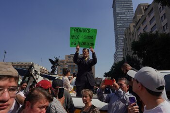 Caravana procedente de Acapulco a