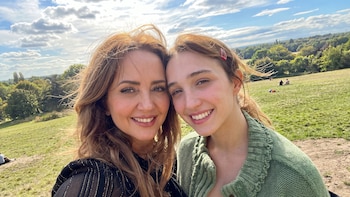 Andrea Legarreta comparte emotivo mensaje para su hija Nina Rubín: “Te extraño, pero amo ver tus alas crecer”
