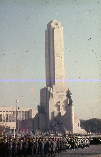 El Monumento a la Bandera se inaguró el 20 de junio de 1957 (Crédito: LAPRODI-ISHIR - Hirschfeld, Herbert)