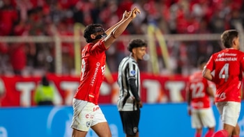 La celebración de Matías Succar tras anotarle el 1-0 a Botafogo.