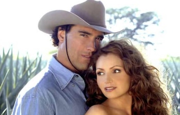 Eduardo Yáñez y Angélica Rivera