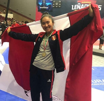 Carolina Takahashi integró la selección peruana en categorías base.