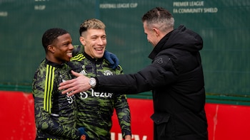 Lisandro Martínez se alegra al