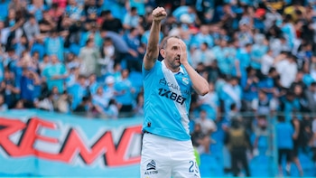 Hernán Barcos ha comenzado a celebrar en el estadio Alberto Gallardo. - Crédito: Copa de la Liga