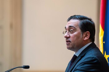 El ministro de Asuntos Exteriores,