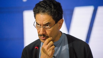 El Supremo de Colombia investiga a Cepeda por financiación irregular de las primarias
