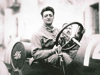Enzo Ferrari en su juventud
