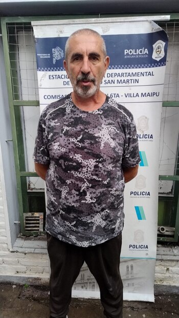 Los videos de los graves incidentes en Chacarita-Morón: agresión a los allegados visitantes, balas de goma y gases lacrimógenos