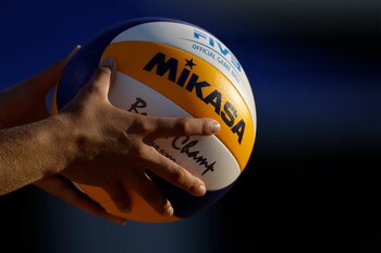 Las reglas sobre quién puede integrar equipos femeninos generan divisiones entre organizaciones deportivas, familias y autoridades educativas en Estados Unidos (REUTERS/John Sibley)