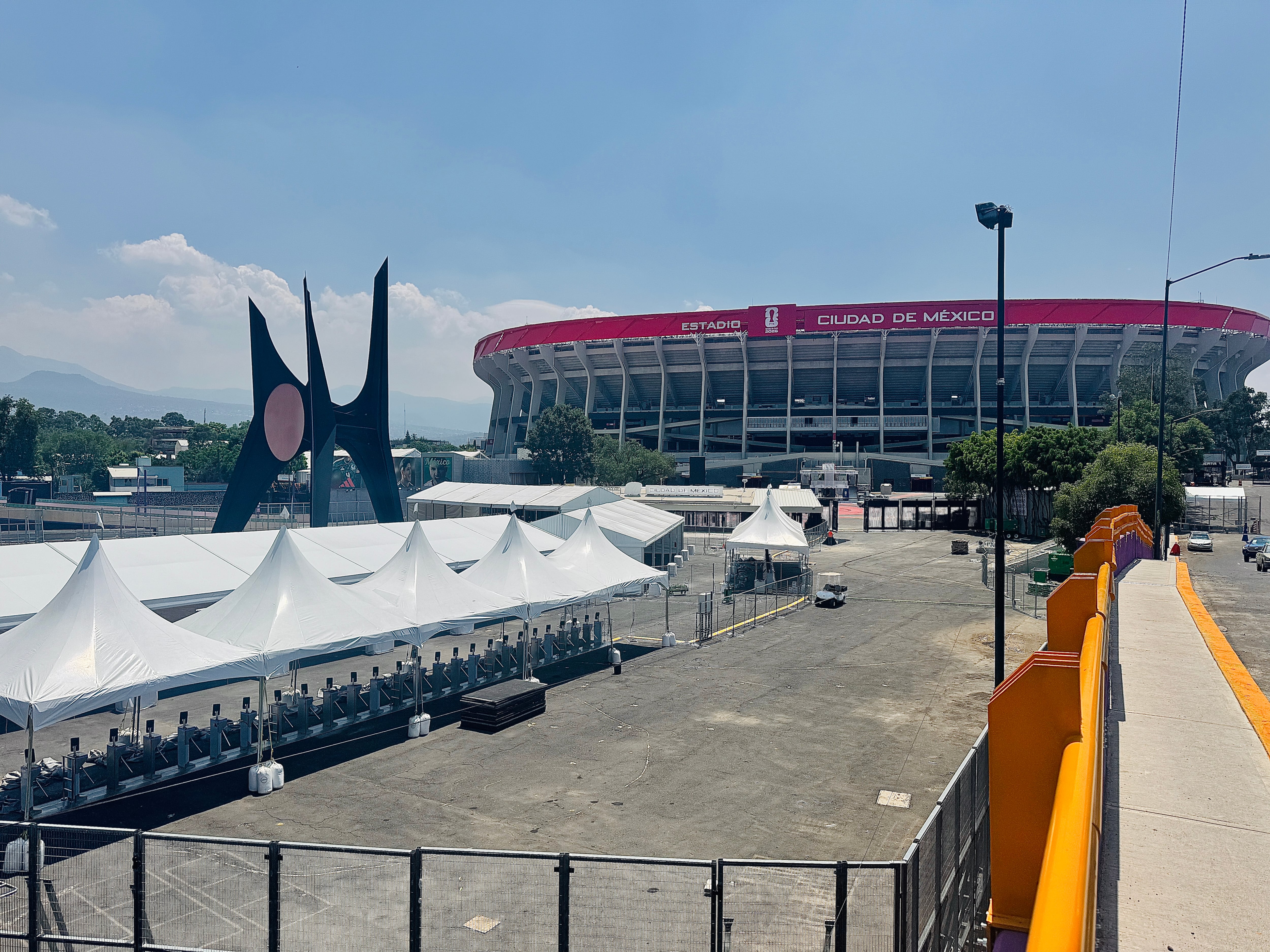 Las autoridades capitalinas y la FIFA implementarán estrictas medidas de seguridad y acceso para el Estadio Azteca durante la jornada inaugural del Mundial 2026. (Foto: Raúl A. González/Infobae México)
