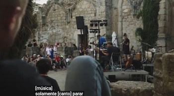 Un momento de la actuación del festival dentro del monasterio