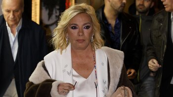 Carmen Borrego, dolida, responde al dardo de Carlo Costanzia a su hijo y advierte: "Aquí participamos todos"