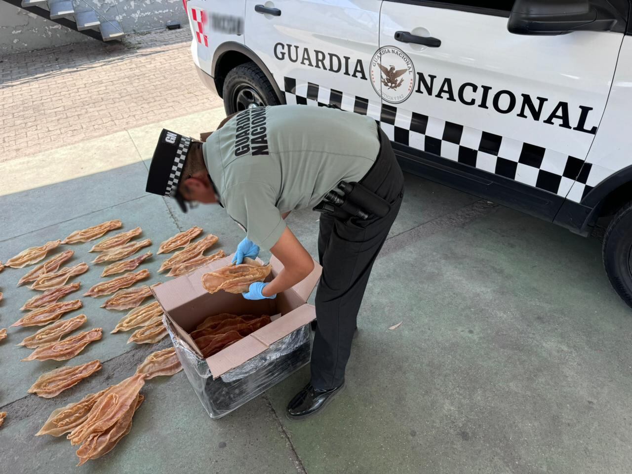 El