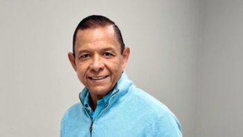 Exfutbolista colombiano anunció que padece cáncer en la sangre y se alejará de la vida pública para iniciar tratamiento
