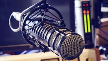 El nacimiento de Radio Doble