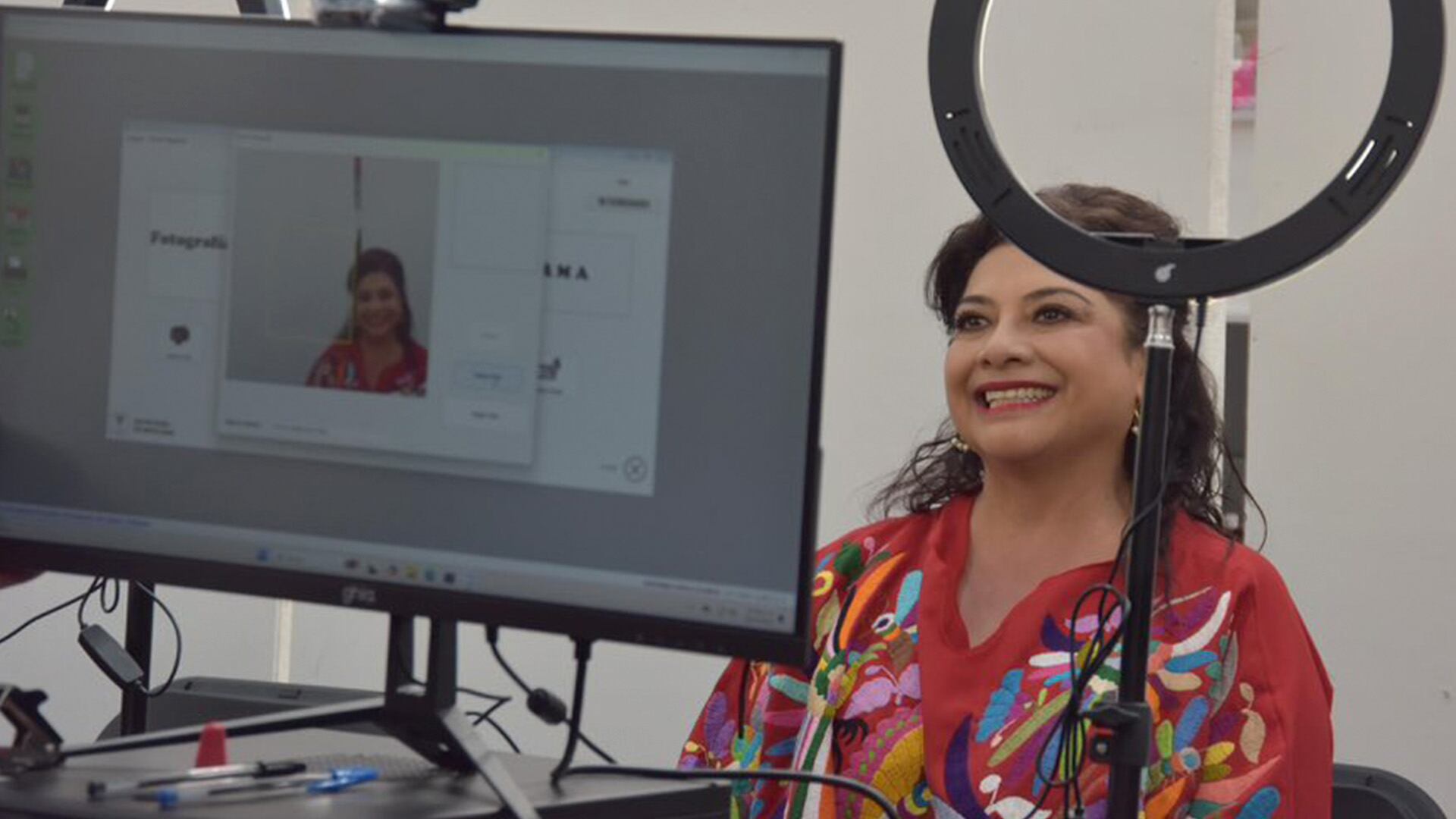 La Secretaría de Movilidad habilita un sistema de citas electrónicas y atención en módulos fijos y móviles en distintos puntos de la CDMX. CRÉDITO: X: @ClaraBrugadaM