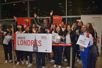 Parte el primer vuelo a