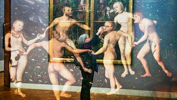 “Los espíritus del museo”, una muestra convierte a los visitantes en parte de las obras