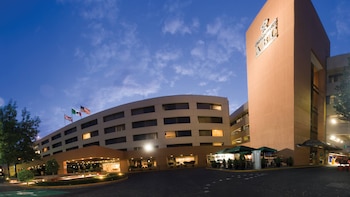 Sistema de salud privado en México: el “otro modelo” que atiende a millones ante fallas del sector público