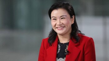 Zhou Qunfei se destaca por