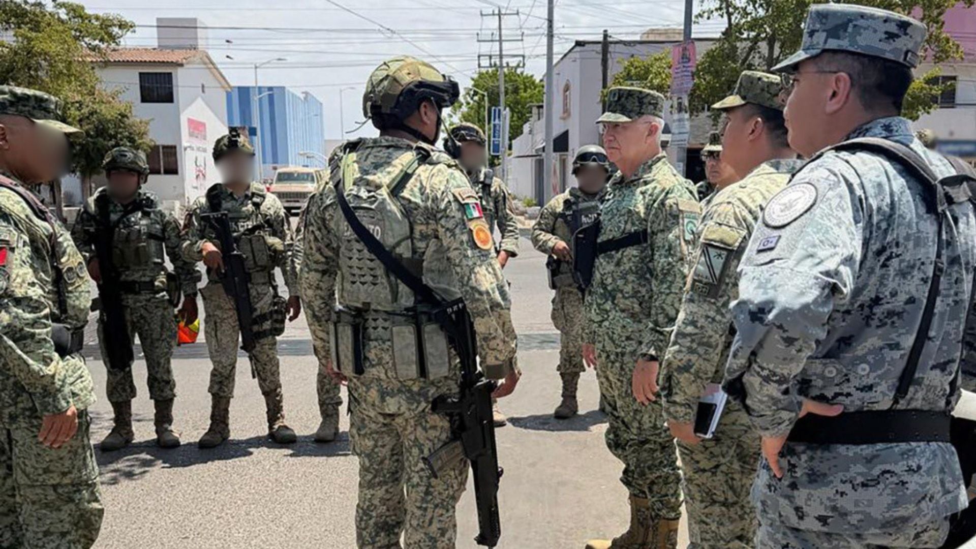 El titular de la Defensa y el general de la Guardia Nacional encabezaron las acciones. Crédito: Defensa