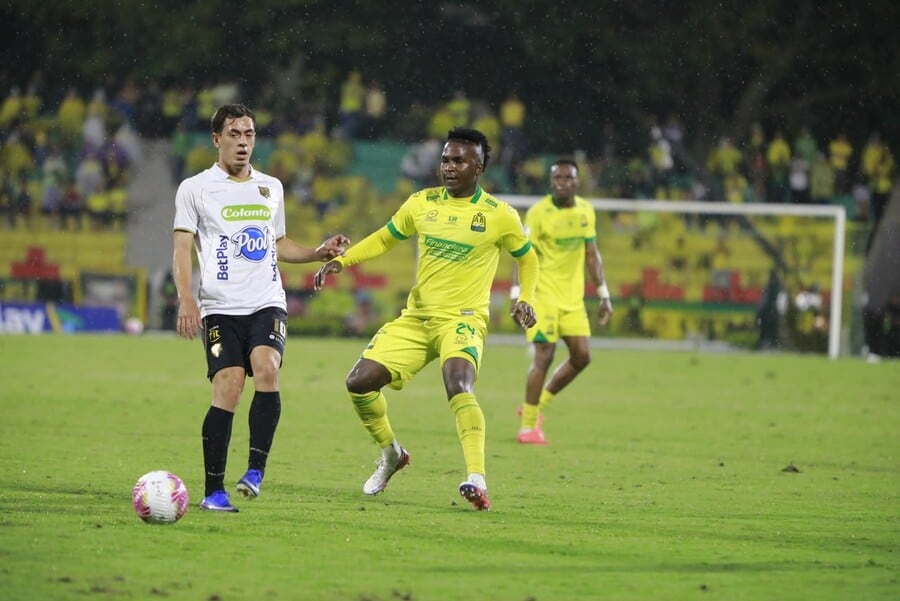 Atlético Bucaramanga extendió a doce partidos su invicto en la Liga BetPlay tras empatar 1-1 con Águilas Doradas-crédito Jaime Moreno/Colprensa