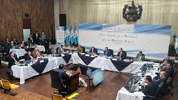 El ministro Marco Villeda presenta propuesta de reforma integral del Ministerio Público como aspirante a fiscal de Guatemala