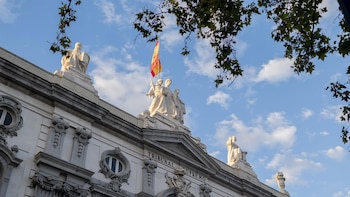 El TS apela al "interés público" y el "sustrato humano" para no frenar la regularización extraordinaria de migrantes