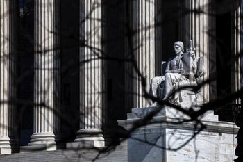 La definición del máximo tribunal será clave ya que podría definir el rumbo de Trump en muchos de los procesos en su contra (REUTERS)