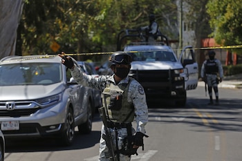 Guardia Nacional resguardando una zona de conflicto (Foto: FERNANDO CARRANZA GARCIA / CUARTOSCURO)