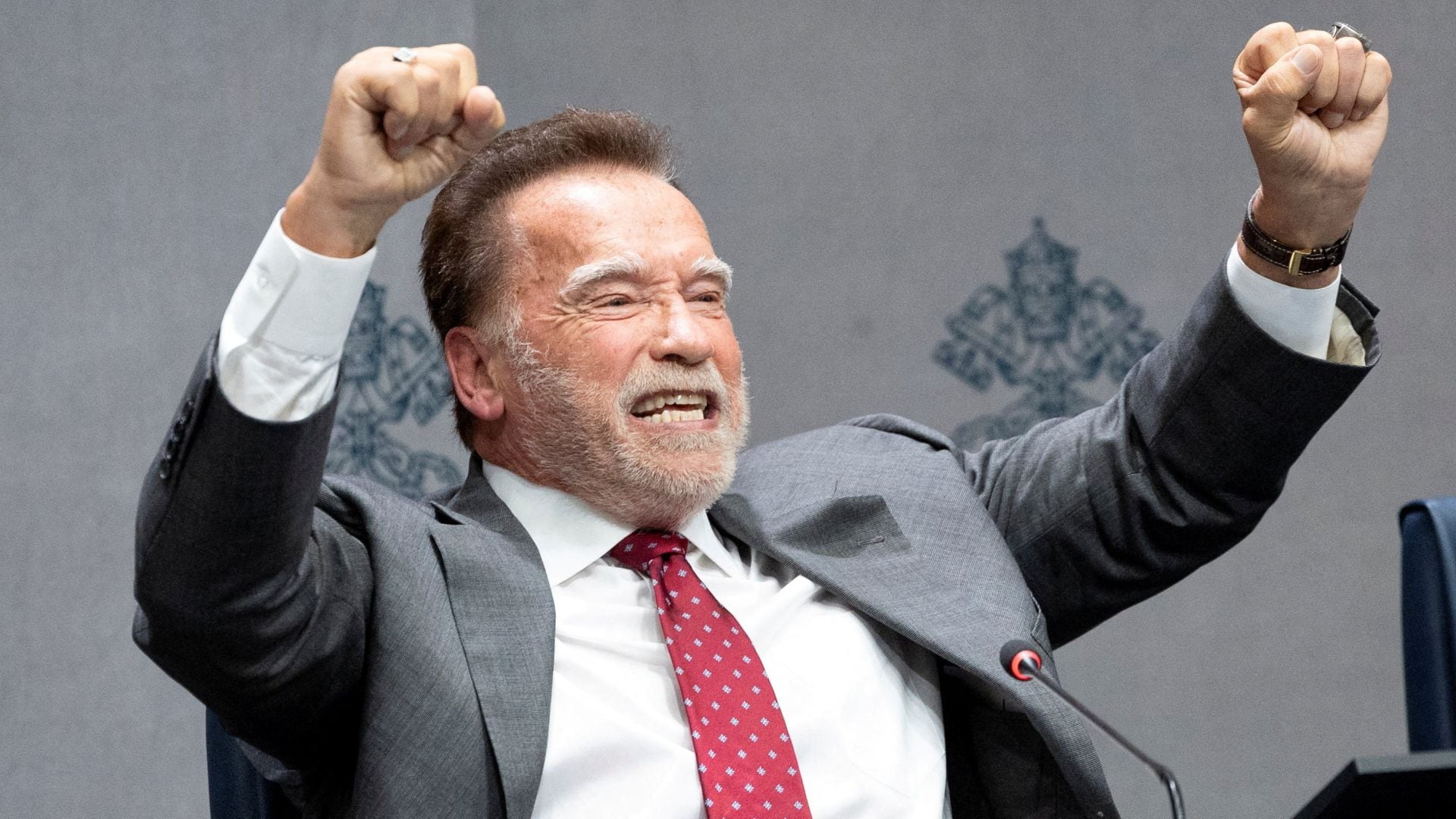 Arnold Schwarzenegger impulsa su rutina diaria con la filosofía de la