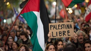 Colectivos sociales uruguayos marchan por