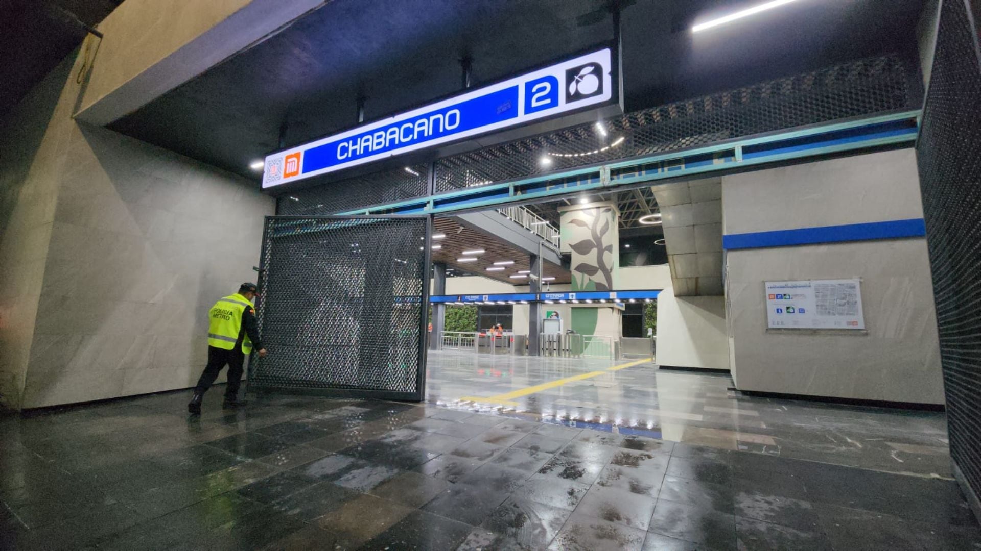 ¿Qué está pasando en el Metro y Metrobús hoy 20 de julio?