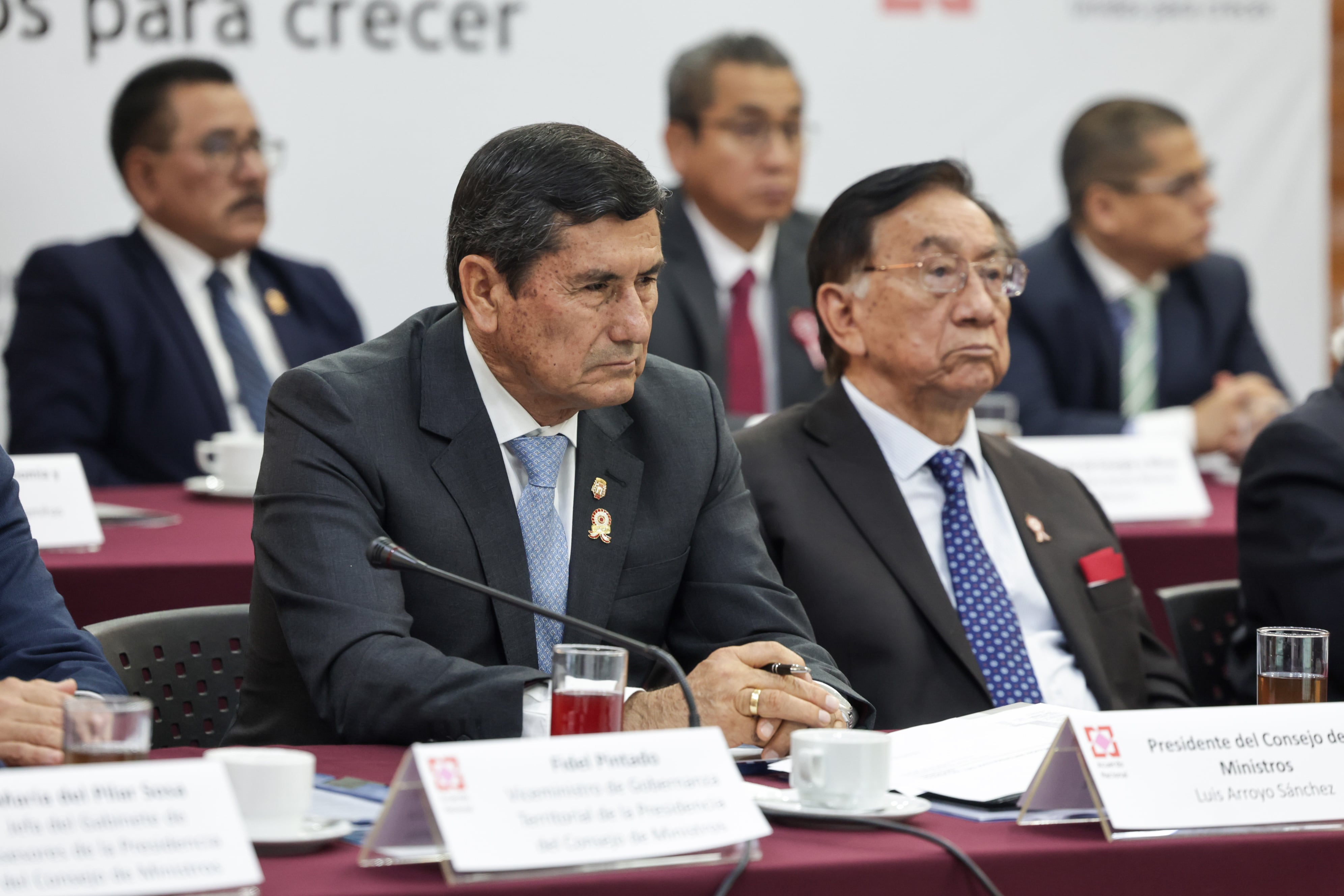El secreto del premier Luis Arroyo: su hermano fue beneficiado con contrado de S/6.000 en el IPD, entidad adscrita a la PCM