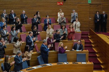 Les Corts aplauden al recién