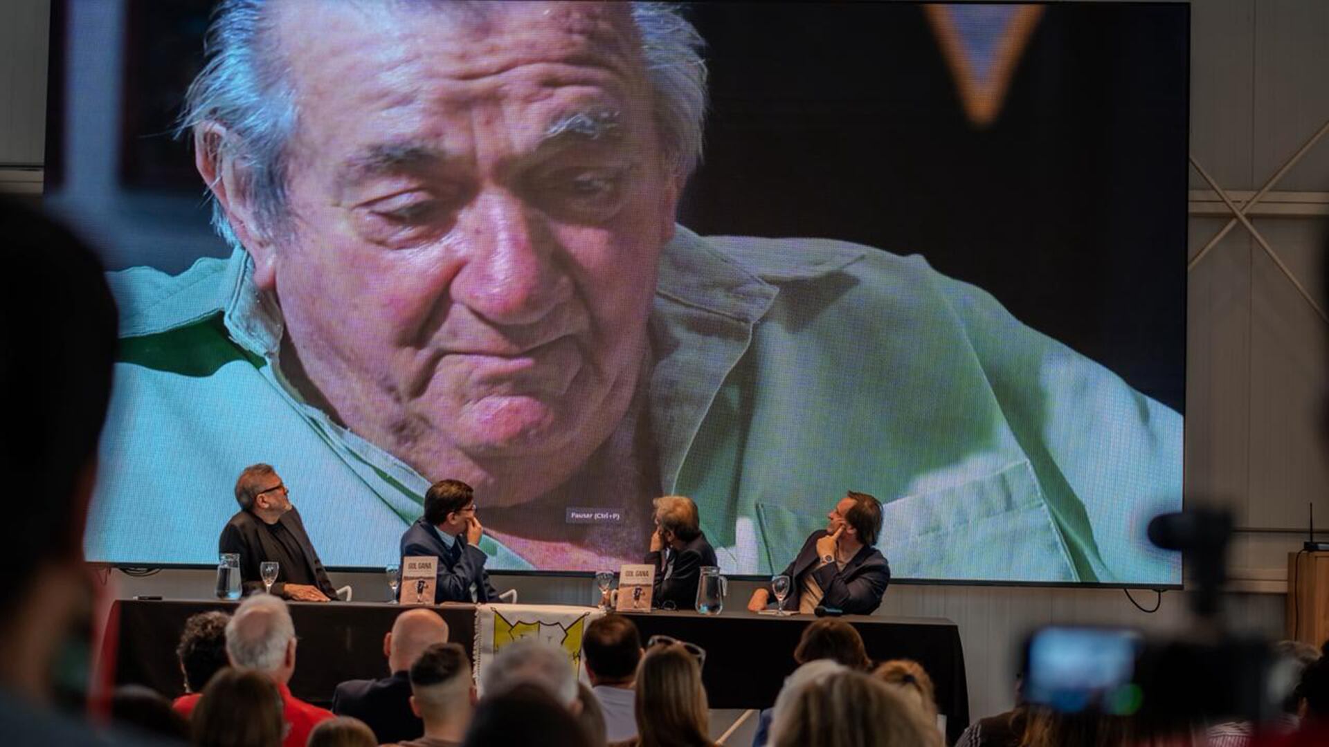 La historia de Erminio inspiró el cuento 'El hombre que sembrara pelotas' y la serie de ficción 'Gol gana'.