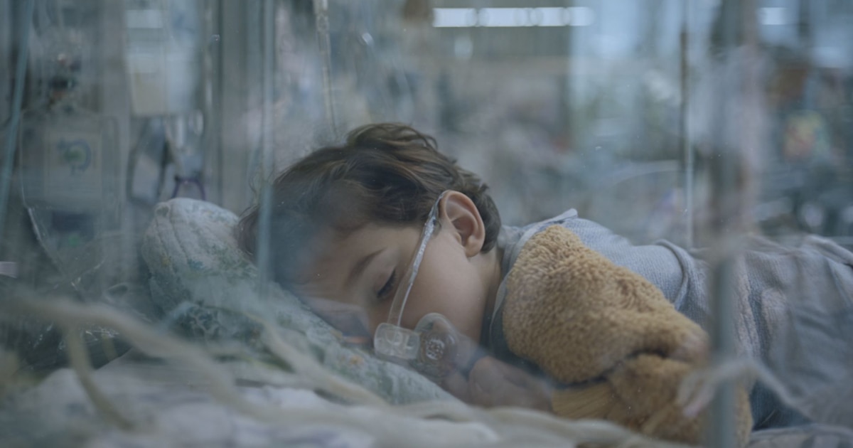 Agresión Brutal a Niño de 2 Años Revela Maltrato Sistemático en Medellín